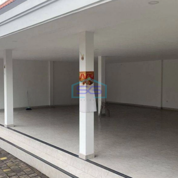 Disewakan Ruko di Jalan Utama Pererenan Bandung Luas Bangunan 150 m²-2