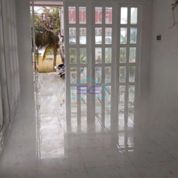 Disewakan Ruko 2 Lantai di Kerobokan Badung Bali Luas Bangunan  180 m²-2