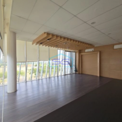 Dijual Cepat Kantor Lokasi di BSD Tangerang Luas Tanah 190m2