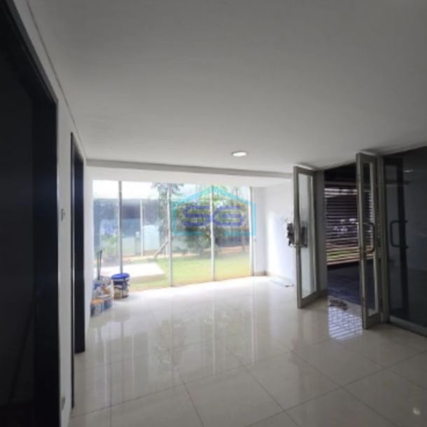 Dijual Cepat Kantor Lokasi di BSD Tangerang Luas Tanah 190m2-4