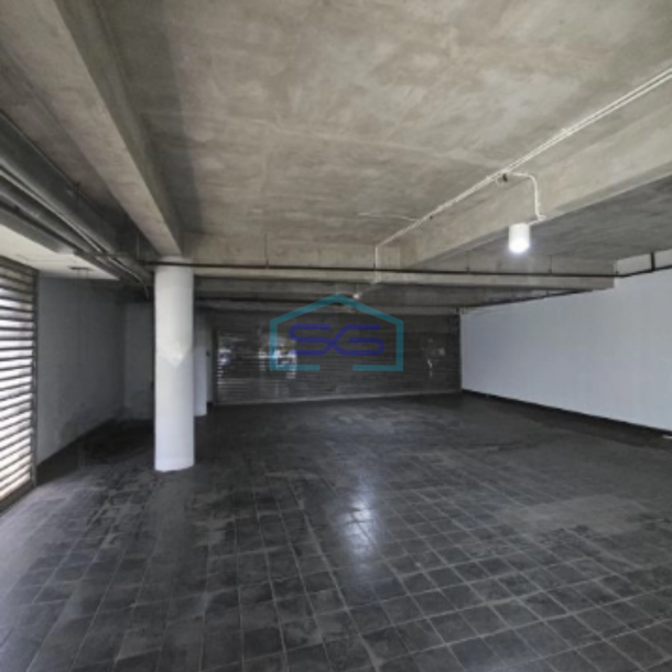 Dijual Cepat Kantor Lokasi di BSD Tangerang Luas Tanah 190m2-2