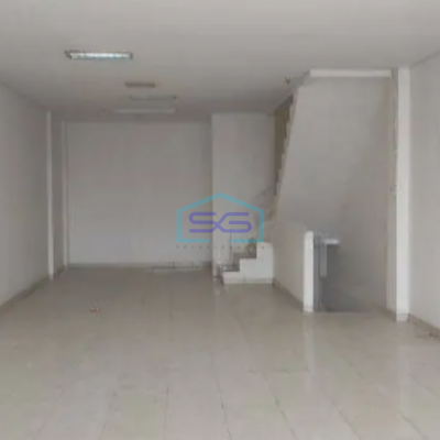 Disewakan Ruko di Cengkareng Jakarta Barat Luas Bangunan 400  m²