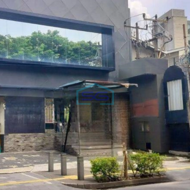 Disewakan Ruang Usaha di Kemang Jakarta Selatan Lokasi Strategis Luas Bangunan 1800 m²-2
