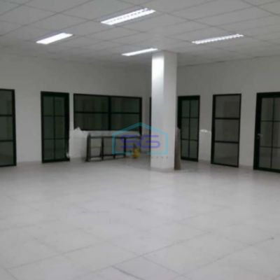 Disewakan Gudang Worshop Dalam Kawasan Industri Delta Silcon Cikarang Bekasi LB 2246m2