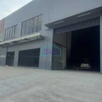 Disewakan Gudang Lokasi Bebas Banjir di Lippo Cikarang Luas Tanah  1366 m²