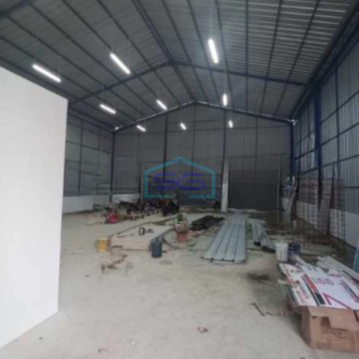 Disewakan Gudang Luas Bangunan  352 m² Lokasi Bebas Banjir di Bekasi