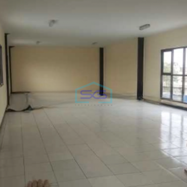 Disewakan Pabrik Luas Tanah  1268 m² Lokasi Bebas Banjir di Cikarang-1