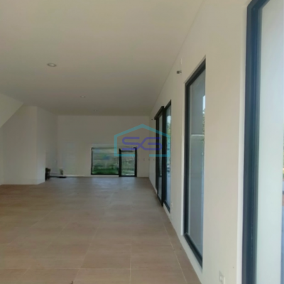 Disewakan Ruko Baru 3 Lantai Luas Bangunan 135 m² di Cikarang