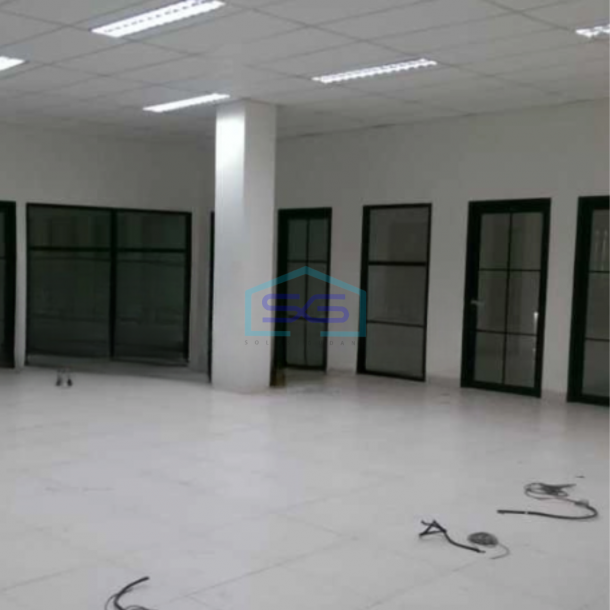 Disewakan Pabrik Luas Tanah 5495 m² Lokasi di Cikarang Bekasi-4