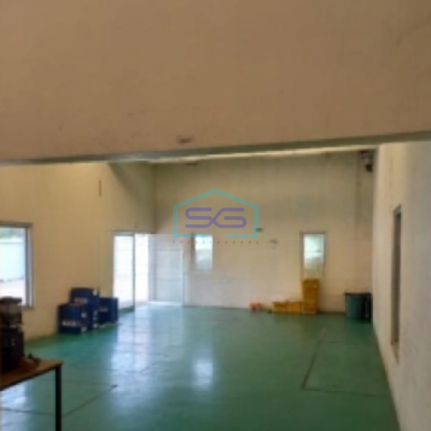 Dijual Gudang Lokasi Bebas Banjir Luas Bangunan 900 m2 di Cikarang-3