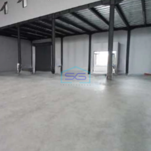 Disewakan Pabrik Lokasi Strategis di Cikarang Luas Tanah 1043 m²-1