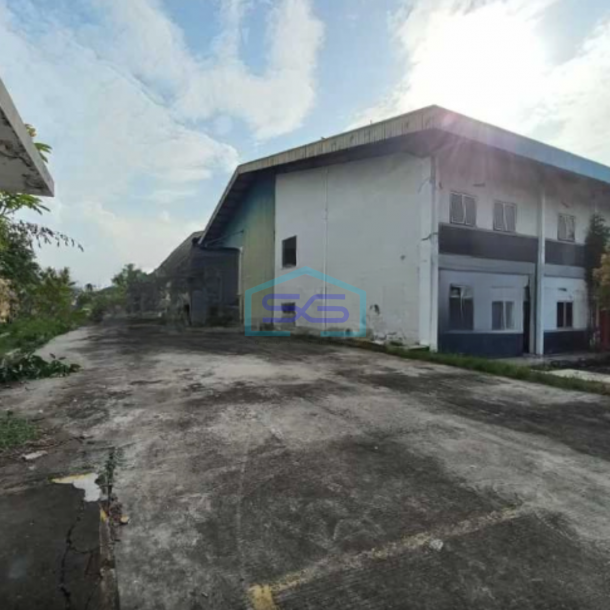 Disewakan Gudang Luas Bangunan  1000 m² Lokasi di Karawang-1
