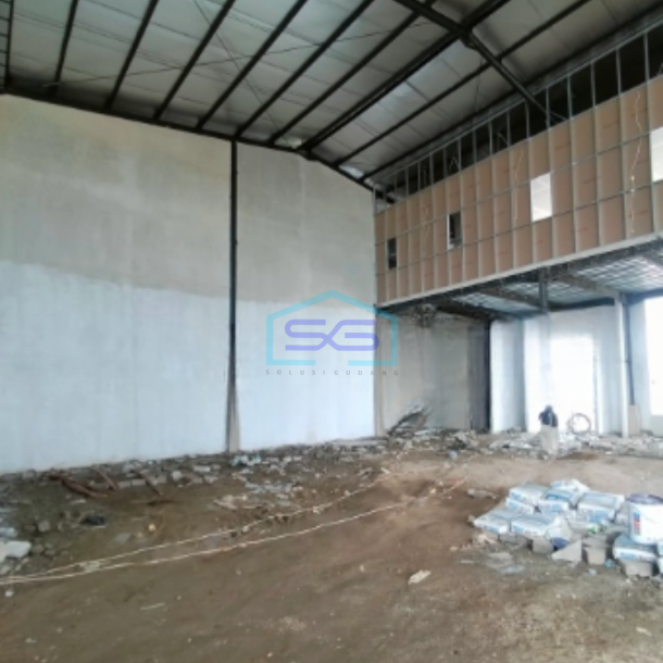 Disewakan Pabrik Luas Tanah 575 m² Lokasi Bebas Banjir di Cikarang-1
