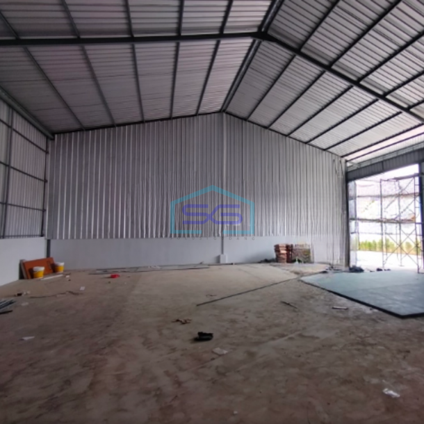 Disewakan Gudang Luas Tanah  300 m² Lokasi di Cikarang-2