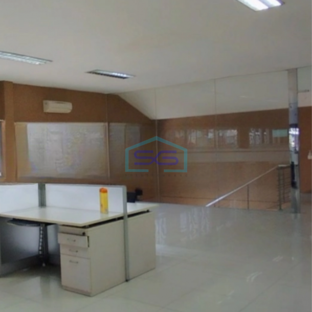 Dijual Gudang Luas Tanah 3000 m² Lokasi di Lippo Cikarang-2