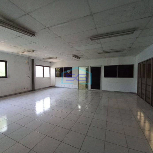 Dijual Pabrik Dalam Kawasan Industrial Lokasi Strategis Kondisi Bagus di Bekasi LT 1407m2-2
