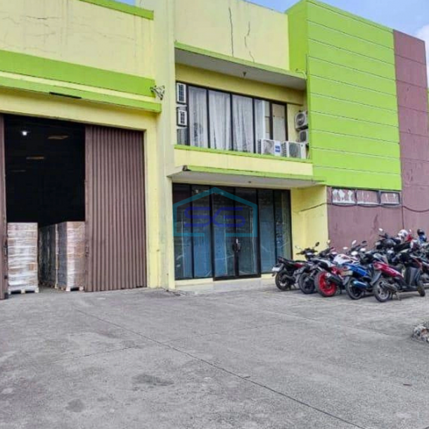 Dijual Pabrik Kondis Bagus di Area Industri Cikarang LT 1300m2-1