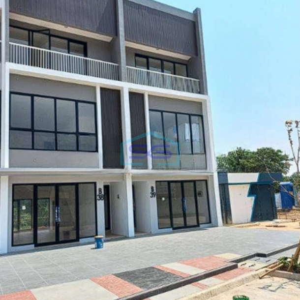 Disewakan Ruko Baru 3 Lantai Lokasi Strategis Area Lippo Cikarang LB 1442m2-1