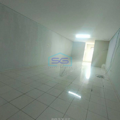Disewakan Ruko 2 Lantai Bagus di Lippo Cikarang Luas Bangunan 177m2