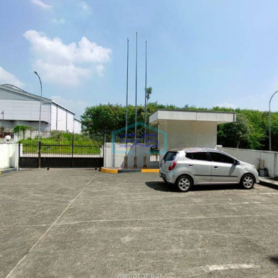 Disewakan Pabrik Dalam Kawasan Office 3 Lantai Area Cikarang LT 1298m2
