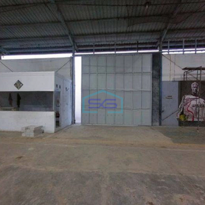 Disewakan Bangunan Gudang Luar Kawasan Strategis di Daerah Jababeka Bekasi LT 600m2-2