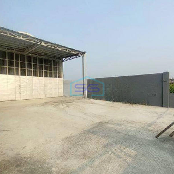 Disewakan Pabrik Baru Parkiran Luas Lokasi di Cikarang Timur Bekasi LT 495m2-1
