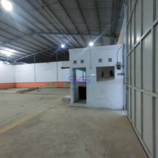 Disewakan Bangunan Gudang Luar Kawasan Strategis Bekasi LB 520m2-2