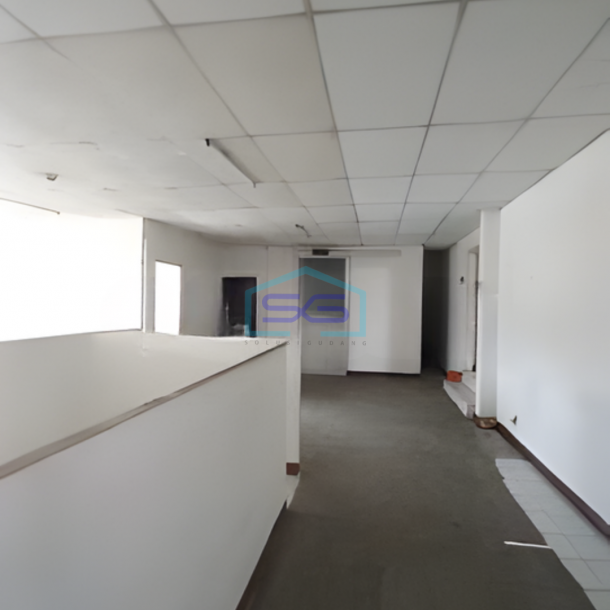 Disewakan Pabrik di Kawasan Cikarang Bekasi Siap Huni Luas Bangunan 500m2-2