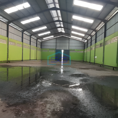 Disewakan Gudang Luar Kawasan Strategis Luas Parkiran Kontainer di Karawang LB 1000m2