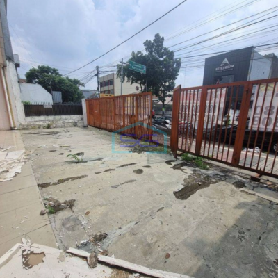 Disewakan Ruang Usaha Lokasi Strategis di Kopo Bandung LT 700m2