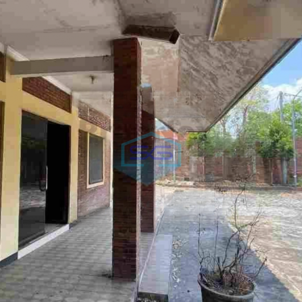 Dijual Gudang Nol Jalan Raya Area Mojokerto Kota Siap Pakai LT 1940m2-2