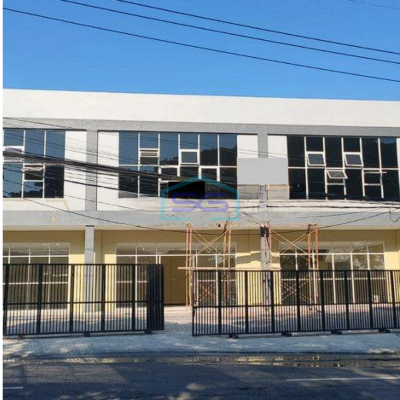 Disewakan Ruko Baru Gress 3 Unit Jejer Los Jadi 1 di Jalan Raya Babatan Unesa Surabaya