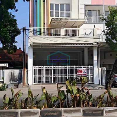 Disewakan Ruko Strategis Nol Jalan Raya Residen Sudirman Surabaya LB 900m2