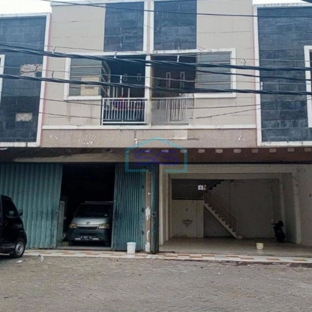 Disewakan Cepat Ruko 2 Lantai di Raya Kauman Baru dekat Benowo Surabaya LB 182m2-1