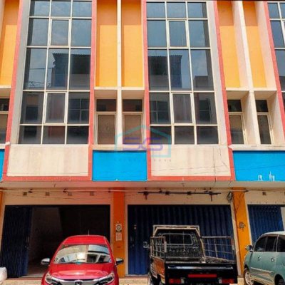 Disewakan Ruko Wiyung Surabaya 3 Lantai LB 150m2