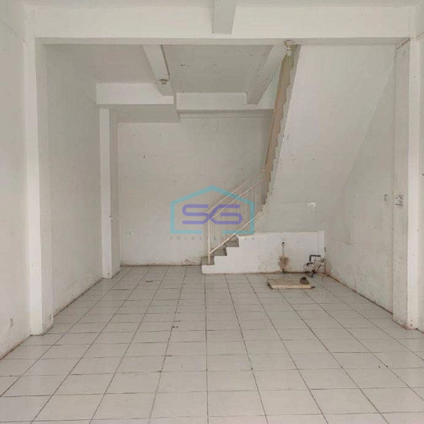 Disewakan Ruko Wiyung Surabaya 3 Lantai LB 150m2-3