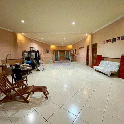 Dijual Cepat 3 Ruko Jejer di Jalan Raya Utama di Buleleng Singaraja Bali LB 1300m2