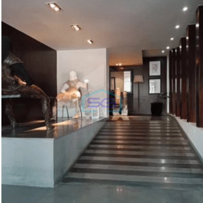 Disewakan Ruang Usaha Raya Gubeng, Surabaya Pusat, Lokasi Strategis LB 1800m2