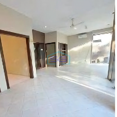 Disewakan Ruang Usaha Ngagel Tama, Surabaya Luas Tanah 230m2 Lokasi Strategis