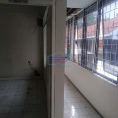 Disewakan Kantor Ex Bank Raya Darmo Surabaya Lokasi Strategis Sisi Timur Hadap Barat Luas Bangunan  500 m²