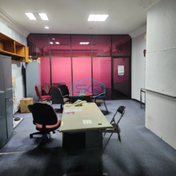 Dijual Ruko Rungkut Megah Raya, dekat Panjang Jiwo Surabaya Luas Bangunan  225 m²-4