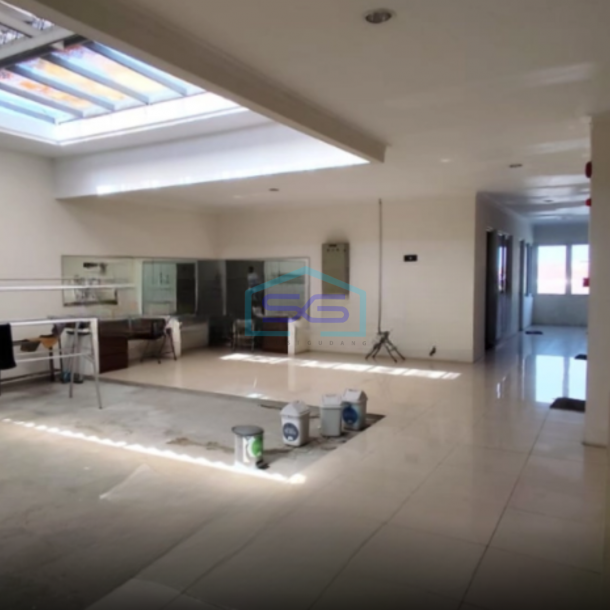 Dijual Kantor Komersil Tengah Kota Surabaya Luas Bangunan  1700 m²-3