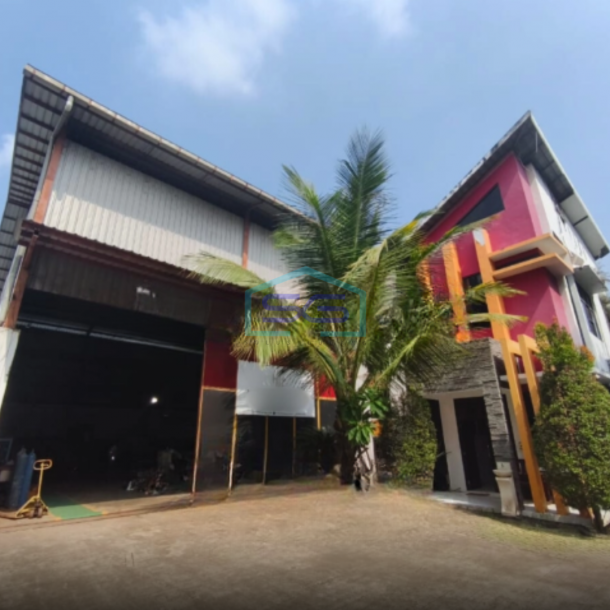 Dijual Pabrik DI Jalan KIG Gresik Dekat Dengan Gressmall Luas Bangunan  4157 m²-1
