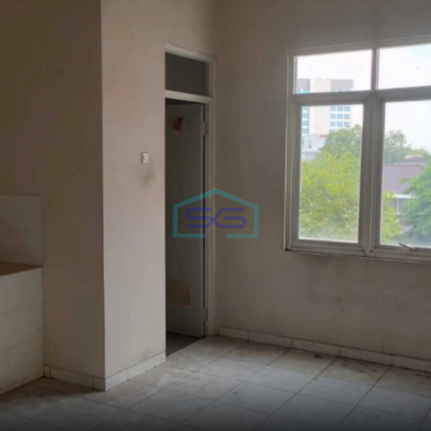 Disewakan Ruko di Nol Jalan Raya Tenggilis, Lokasi Strategis, Di Rungkut Surabaya Luas Bangunan  610 m²-2