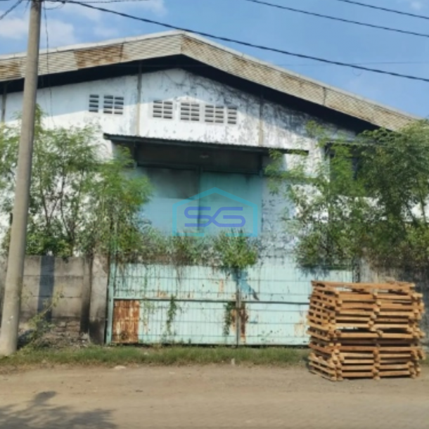 Dijual Gudang di Komplek Pergudangan Oso Wilangon Indah Luas Bangunan  980 m²-1