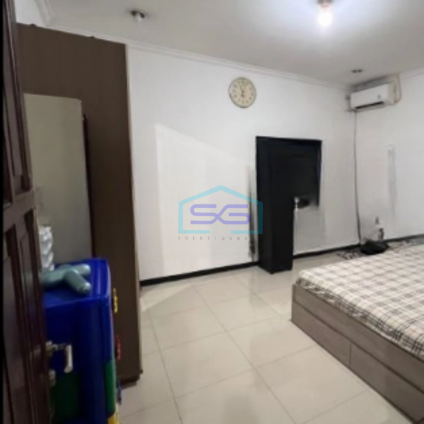 Disewakan Ruko Luas Bangunan 400 m² Lokasi Surabaya Kota-2