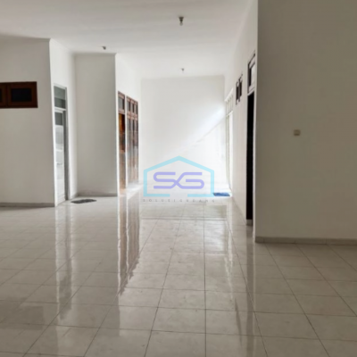 Disewakan Ruko Lokasi Strategis di Rungkut Surabaya Luas Bangunan 180 m²