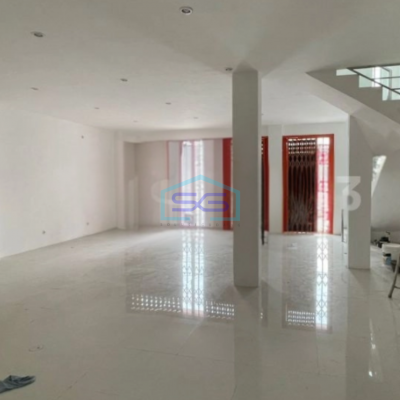Disewakan Ruko 2 Lantai Luas Tanah 128 m² Lokasi Surabaya Kota