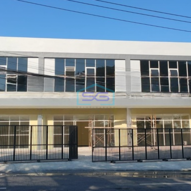 Disewakan Ruko 2 Lantai Luas Tanah  408 m² Lokasi Wiyung Surabaya-1