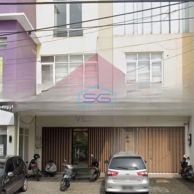Disewakan Ruko 3 Lantai Lokasi Pusat Kota Surabaya Luas Bangunan 202 m²